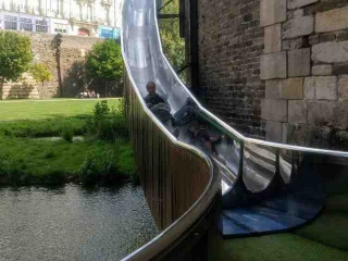 gids om naar Nantes te reizen